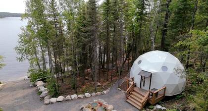 Dreamy Luxury Glamping Dome with Lakefront Views near Voyageurs National Park in Crane Lake, MN