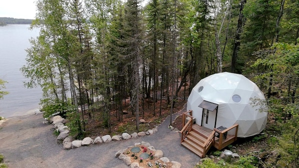 Exterior - Dreamy Luxury Glamping Dome with Lakefront Views near Voyageurs National Park in Crane Lake, MN (Crane Lake)