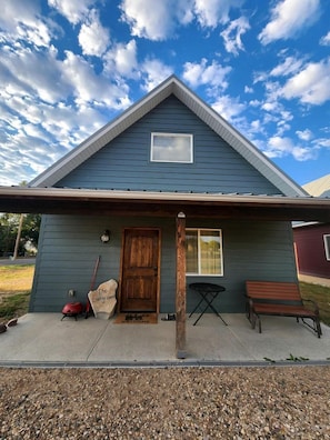 Exterior - Brand New, Modern Country Cabin near Bryce Canyon National Park, Utah (Cannonville)