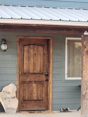 Exterior detail - Brand New, Modern Country Cabin near Bryce Canyon National Park, Utah (Cannonville)