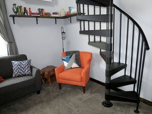 TV, fireplace, DVD player