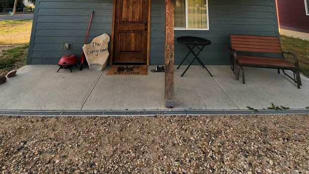 Exterior - Brand New, Modern Country Cabin near Bryce Canyon National Park, Utah (Cannonville)