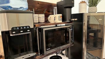 茶具/咖啡用具、冰箱、烤箱、厨具/餐具