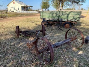 Miscellaneous - Idyllic Cottage on a Working Farm Perfect for Weekend Getaways in Texas (Fayetteville)