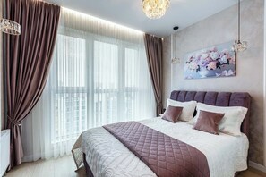 Comfort Apartment, Balcony, City View | Blackout drapes, iron/ironing board, free WiFi - Spacious apartments in the RC Minsk Mir (Minsk)