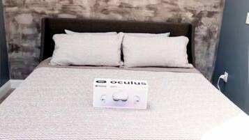 1 bedroom, bed sheets
