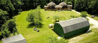 Fabulous Michigan Glamping Getaway near South Haven