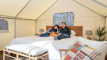 1 bedroom, bed sheets, wheelchair access