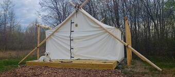 Fabulous Michigan Glamping Getaway near South Haven