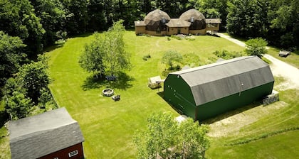 Fabulous Michigan Glamping Getaway near South Haven