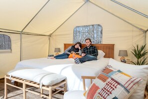 1 habitación y ropa de cama