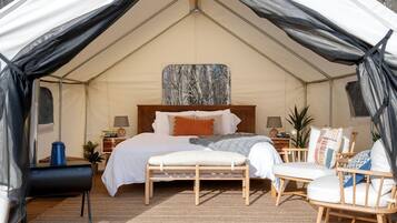 1 bedroom, bed sheets, wheelchair access