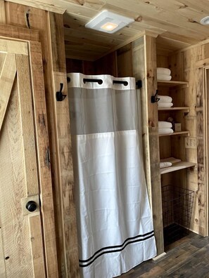 Interior - Quaint Cute Cabin Incredible for a Couples Escape in Virginia (Lexington)