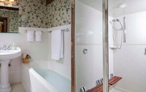 Jetted tub, hair dryer, towels, soap