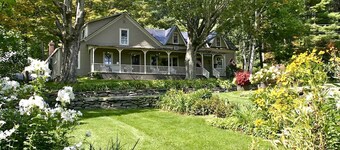 Cozy Suite in Countryside Bed and Breakfast in Warren, Vermont