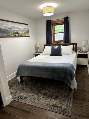 2 soverom, safe på rommet, skrivebord og strykejern/-brett