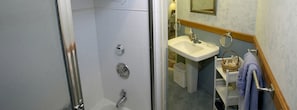 Jetted tub, hair dryer, towels, soap