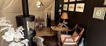 Luxurious Dome with Stunning Views for a Romantic Glamping Getaway by Swan Lake, New York