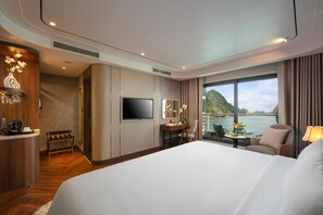 Minibar, caja de seguridad en la habitación y cortinas blackout