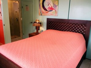 1 chambre, fer et planche à repasser, Wi-Fi, draps fournis