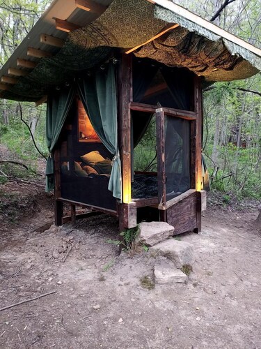 Romantic Escapes with Dinner Included in Cozy Nests for Glamping in West Baden Springs, Indiana