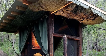 Romantic Escapes with Dinner Included in Cozy Nests for Glamping in West Baden Springs, Indiana