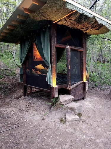Romantic Escapes with Dinner Included in Cozy Nests for Glamping in West Baden Springs, Indiana