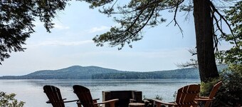 Quaint Lakeside Cabin for a Peaceful Family Getaway Surrounded by Nature by Province Lake in New Hampshire