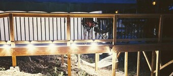 Lovely Safari Tent with Treetop Views for Family Glamping in Missouri