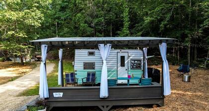 Unforgettable Glamping Caravan Rental in North Carolina for Intimate Weekends Away in Franklin