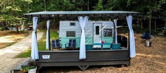 Unforgettable Glamping Caravan Rental in North Carolina for Intimate Weekends Away in Franklin