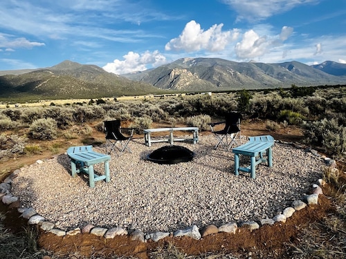 Spacious Camper on a Llama Rescue Ranch with Stunning Views near Questa, New Mexico