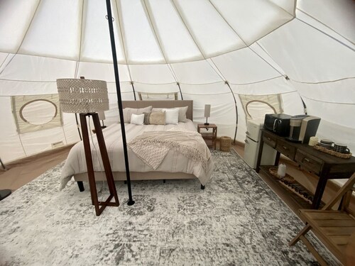 Blissful Bell Tent Oasis near Pymatuning Lake in Pennsylvania