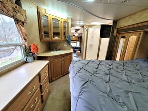 1 chambre, bureau, Wi-Fi, draps fournis