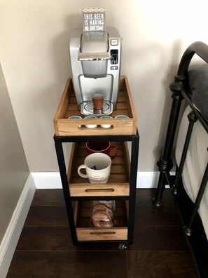 Interior - Beautiful Treehouse Under The Stars Near Wolverine, Michigan (Holly)
