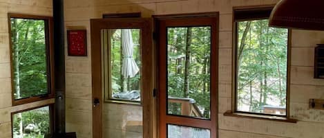 1 habitación y ropa de cama