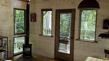 1 habitación y ropa de cama