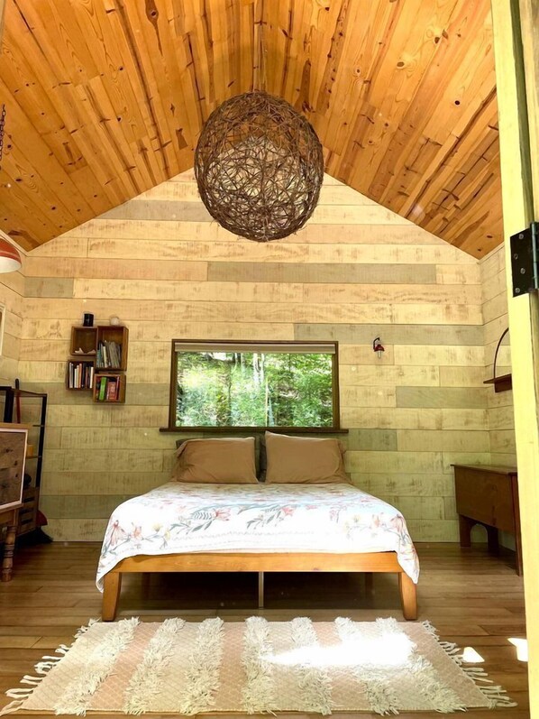 1 habitación y ropa de cama 