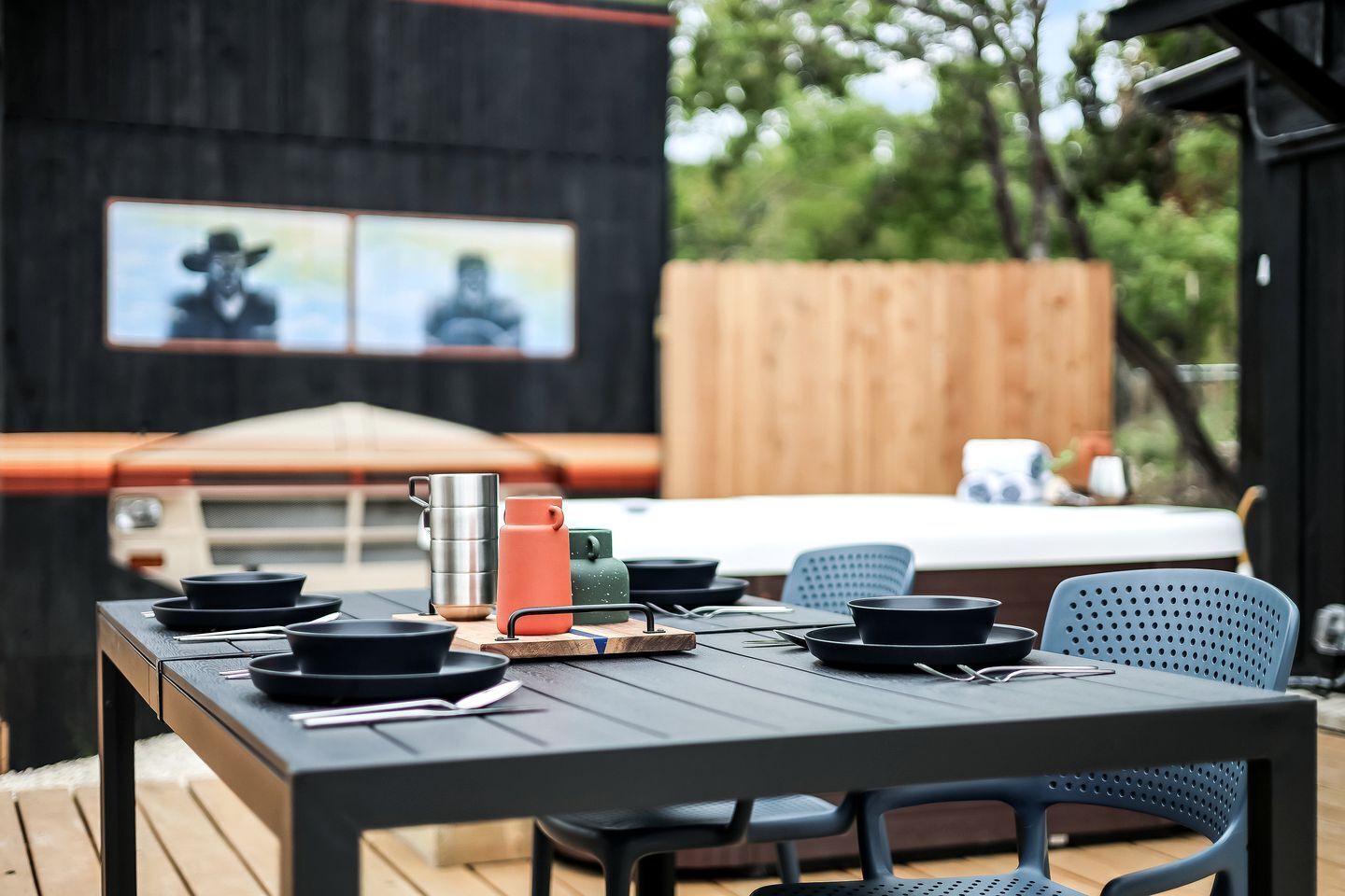 Outdoor dining