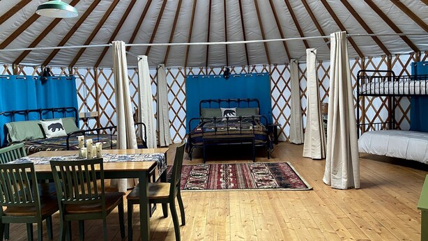1 bedroom, WiFi, bed sheets - Gorgeous Yurt for Family Getaways in Upstate New York (Granville)