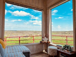 Interior - Cozy Tiny House on a Farm in English, Indiana - Perfect Romantic Glamping Destination (Fredericksburg)