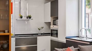 Fridge, microwave, oven, toaster