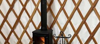 Amazing Romantic Yurt with Spectacular Landscape Views in Oregon