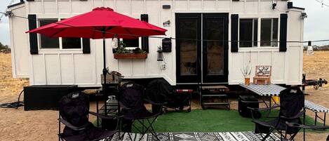 屋外ダイニングエリア