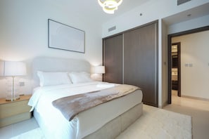 1 bedroom, in-room safe, desk, iron/ironing board