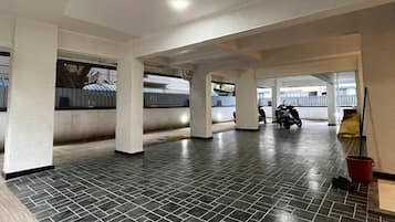 Free self parking