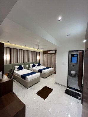 Desk - Hotel Sai Residency (Pune)