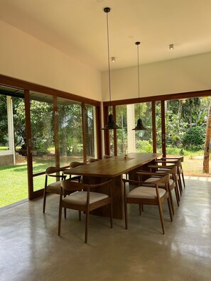 Dining - Charming nature villa escape, close to Colombo (Malabe)