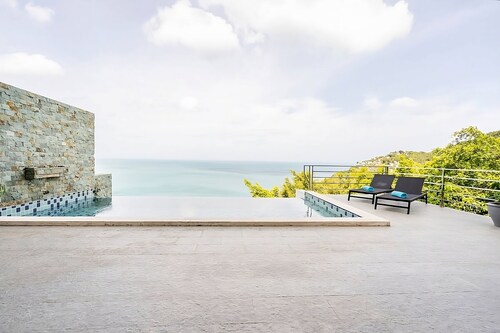 Astoria Villa #2 – 3 Bed Pool Villa in Koh Samui