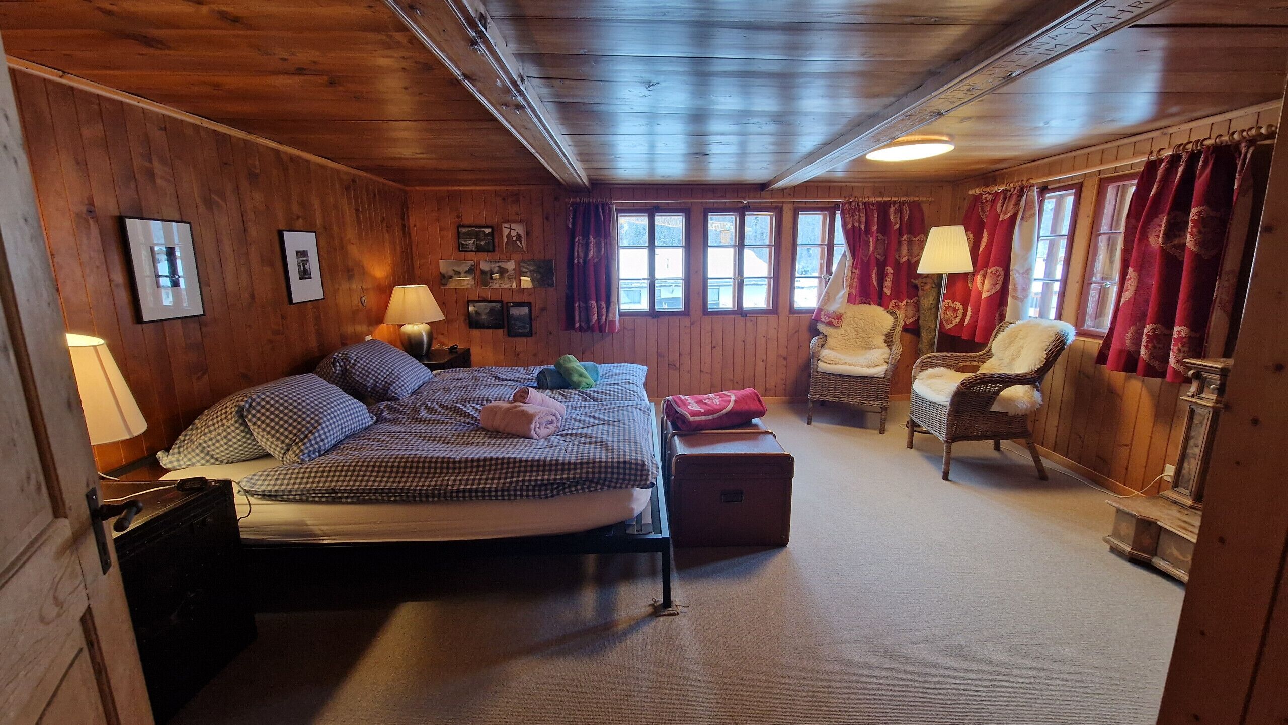 3 bedrooms, free WiFi, bed sheets